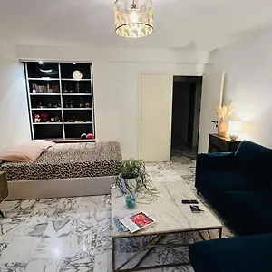  Homestay John Homestay In France
